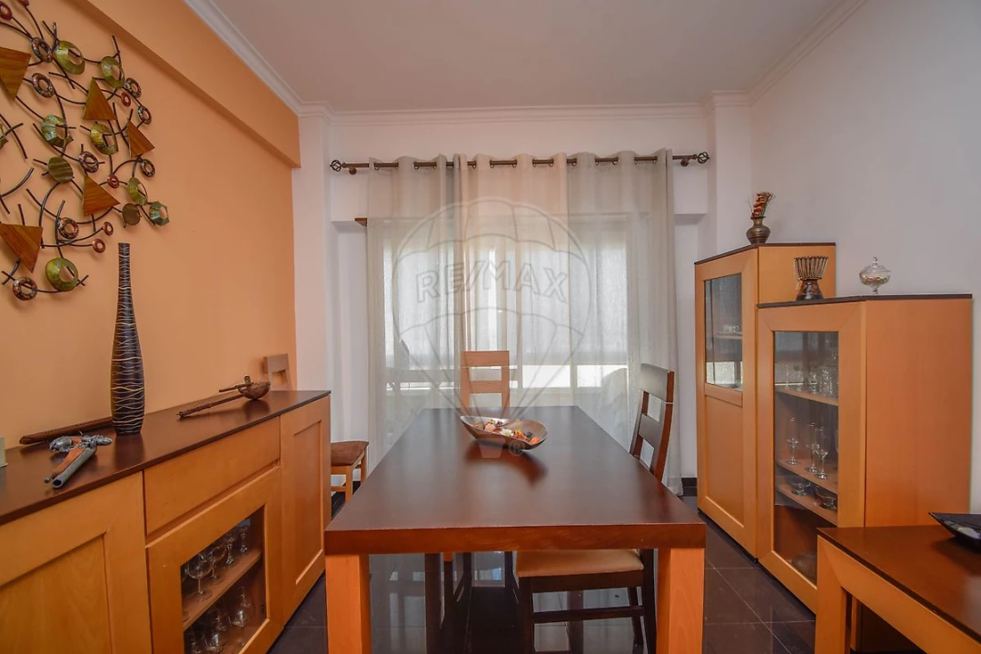Apartamento T2 para Venda em Póvoa de Santa Iria e Forte da Casa Foto 10