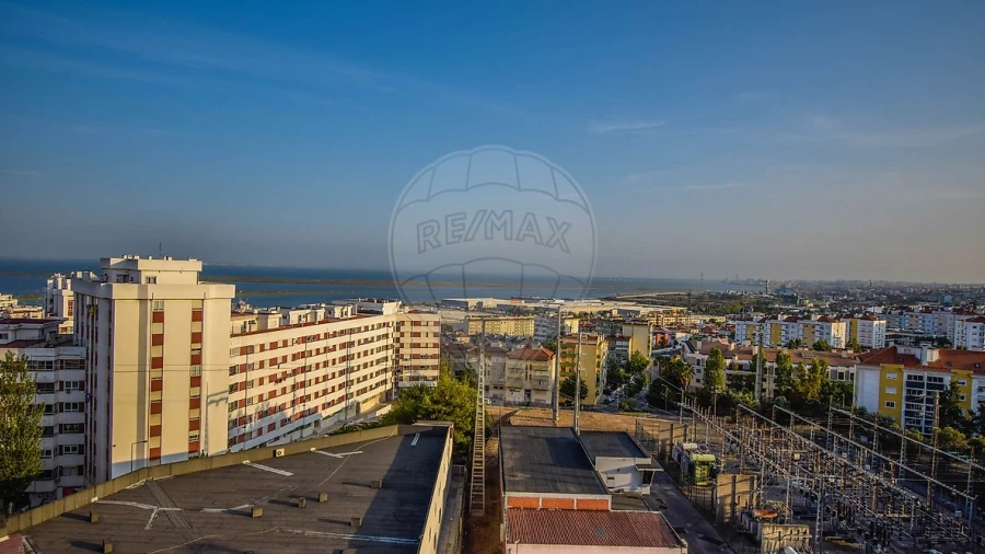Apartamento T2 para Venda em Póvoa de Santa Iria e Forte da Casa