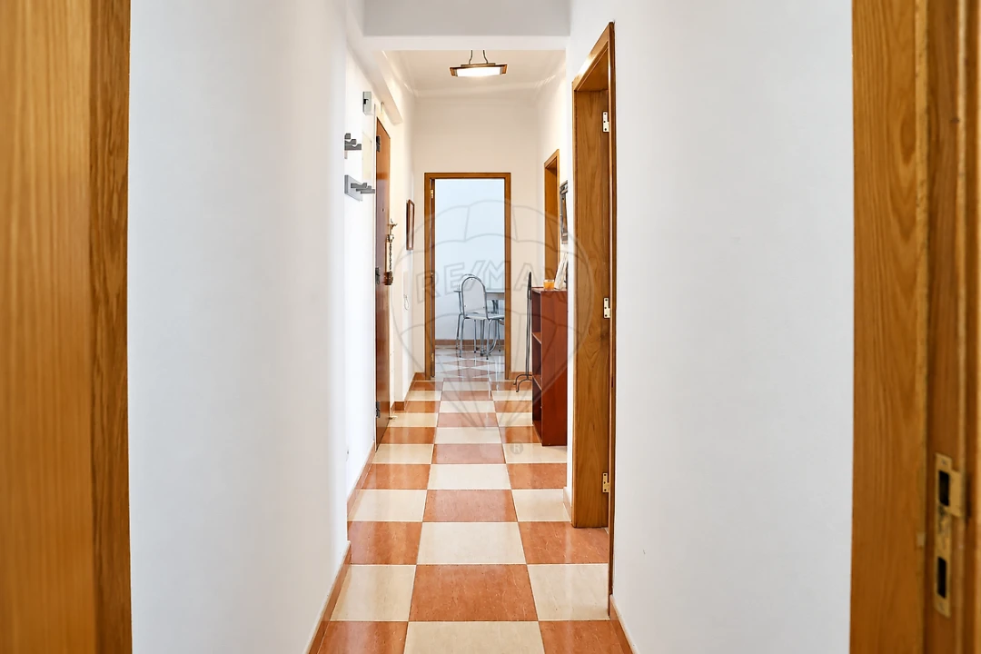 Apartamento T2 para Venda em Cacém e São Marcos Foto 6