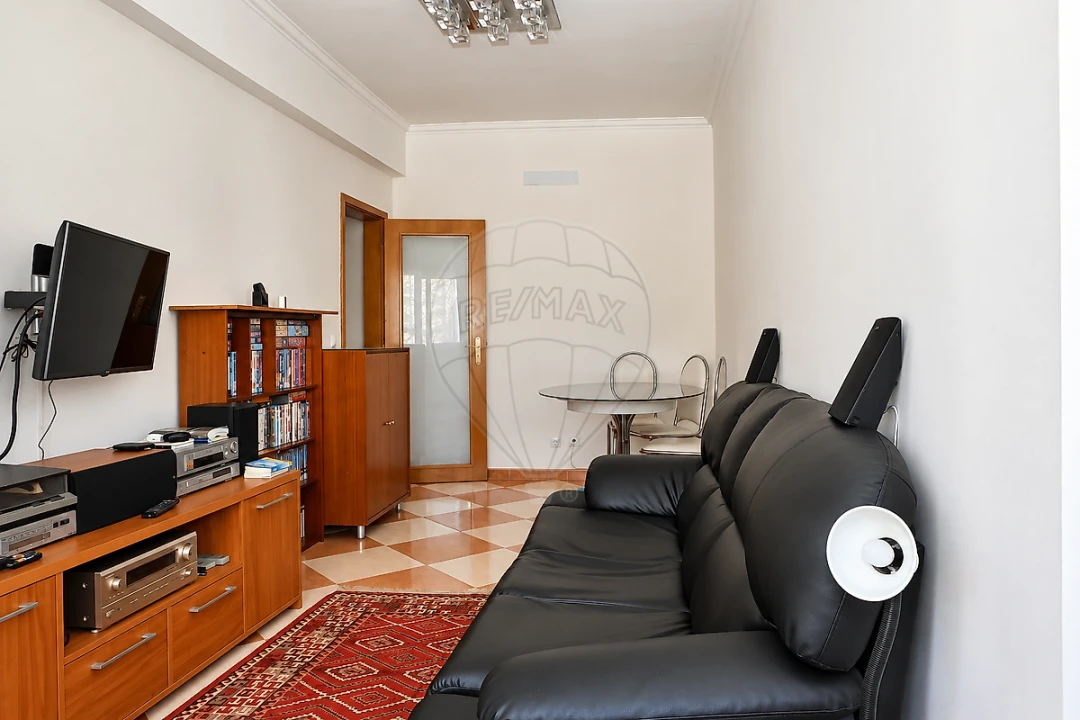 Apartamento T2 para Venda em Cacém e São Marcos Foto 1