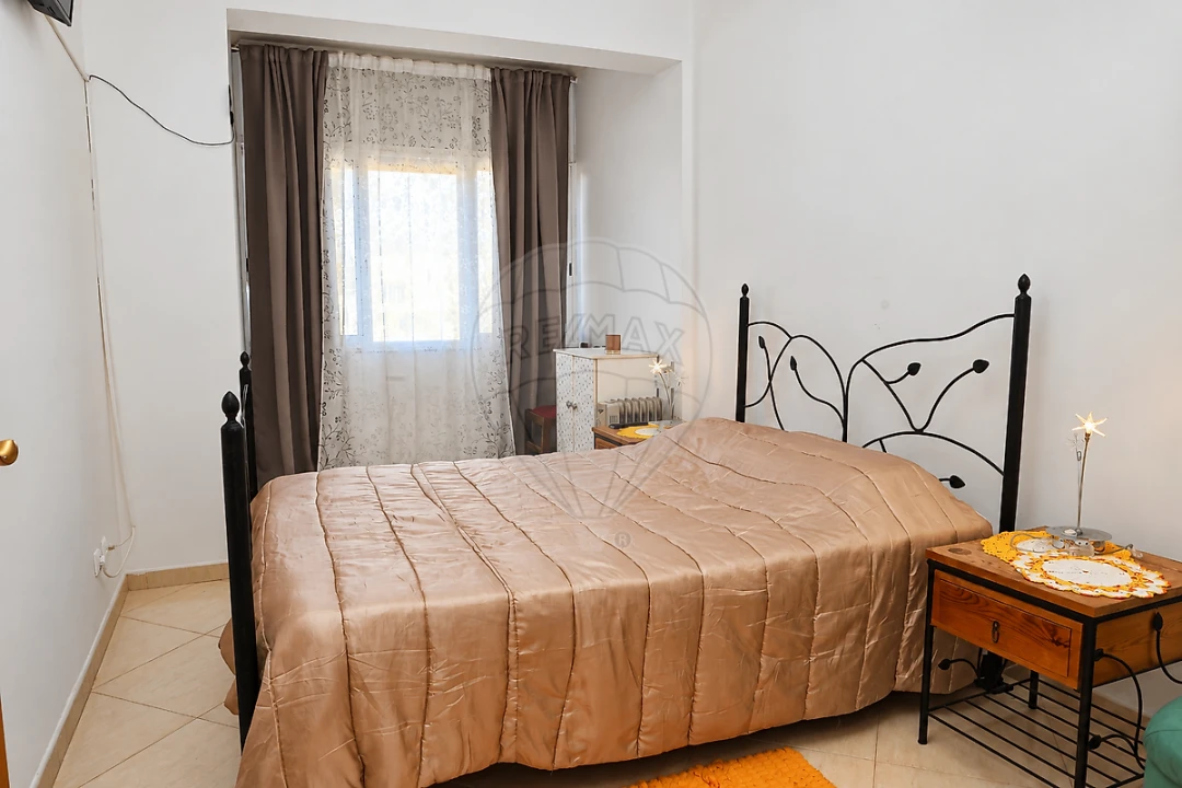 Apartamento T2 para Venda em Cacém e São Marcos Foto 8