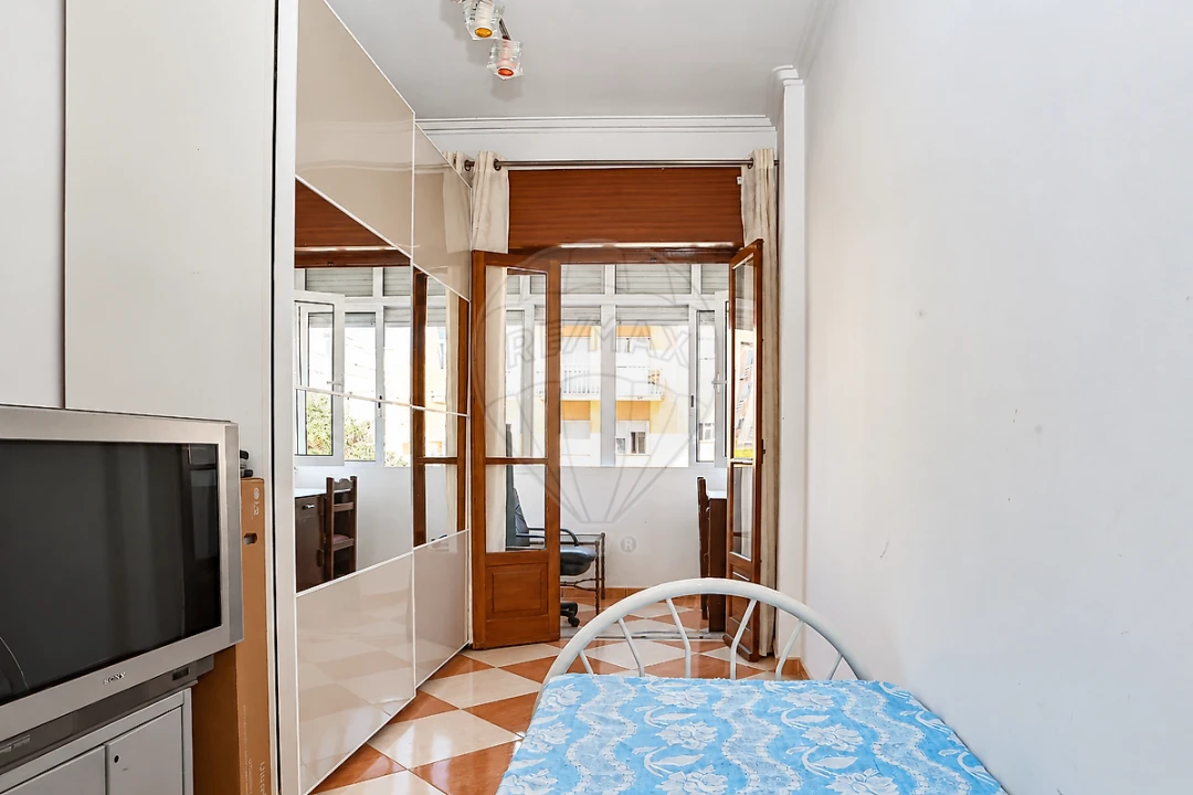 Apartamento T2 para Venda em Cacém e São Marcos Foto 11