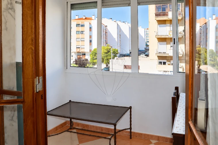 Apartamento T2 para Venda em Cacém e São Marcos Foto 12