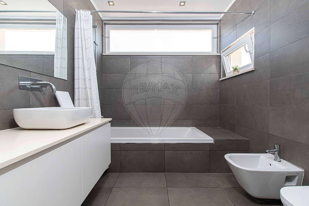 Moradia T4 para Venda em Alenquer (Santo Estêvão e Triana) Foto 30