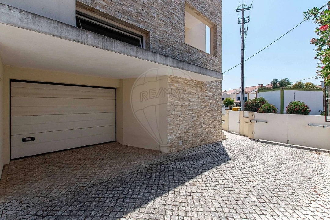 Moradia T4 para Venda em Alenquer (Santo Estêvão e Triana) Foto 46