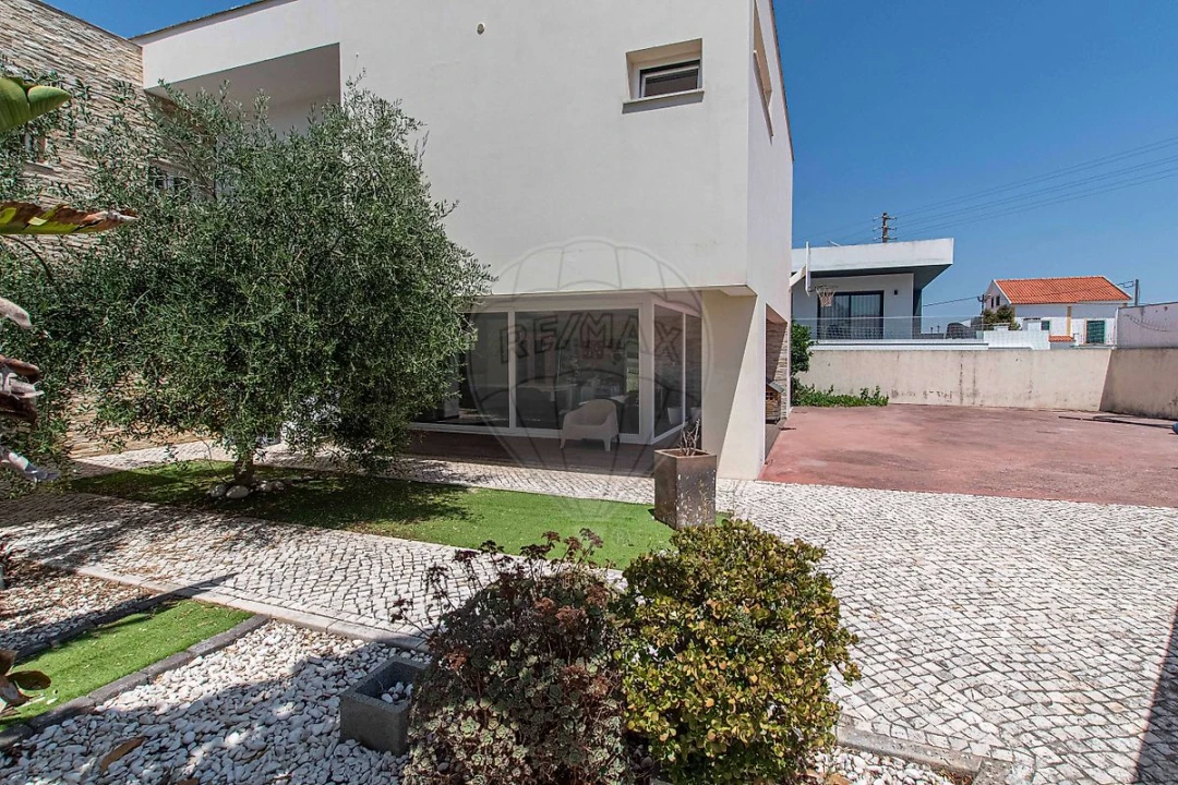 Moradia T4 para Venda em Alenquer (Santo Estêvão e Triana) Foto 42