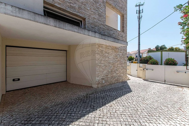 Moradia T4 para Venda em Alenquer (Santo Estêvão e Triana) Foto 46
