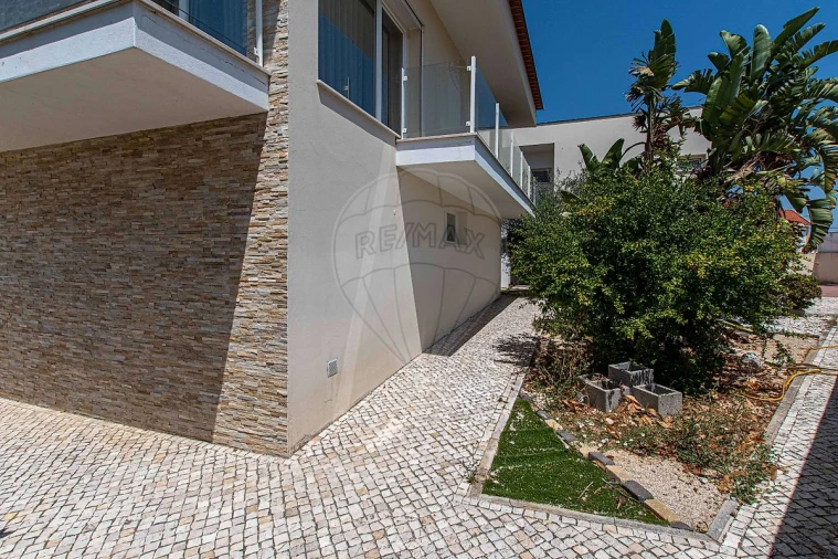 Moradia T4 para Venda em Alenquer (Santo Estêvão e Triana) Foto 39