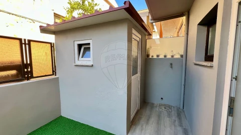 Apartamento T2 para Venda em Mafamude e Vilar do Paraíso