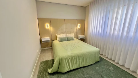 Apartamento T2 para Venda em Mafamude e Vilar do Paraíso