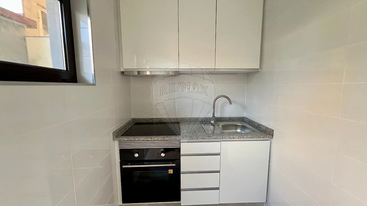 Apartamento T2 para Venda em Mafamude e Vilar do Paraíso Foto 10