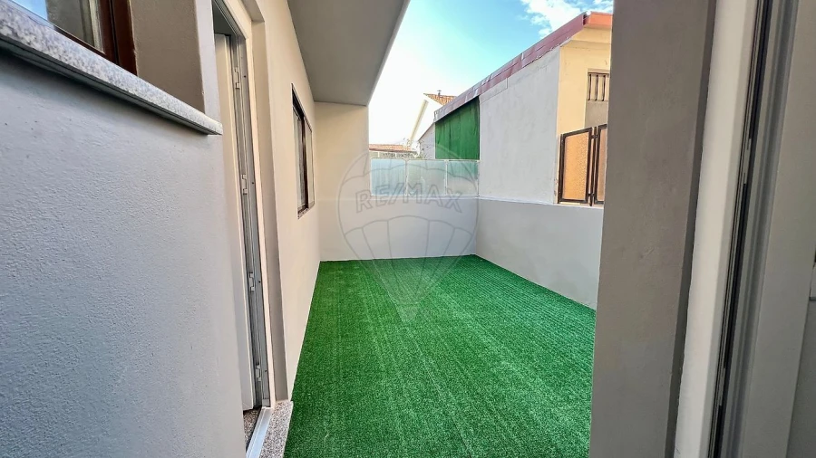 Apartamento T2 para Venda em Mafamude e Vilar do Paraíso Foto 15
