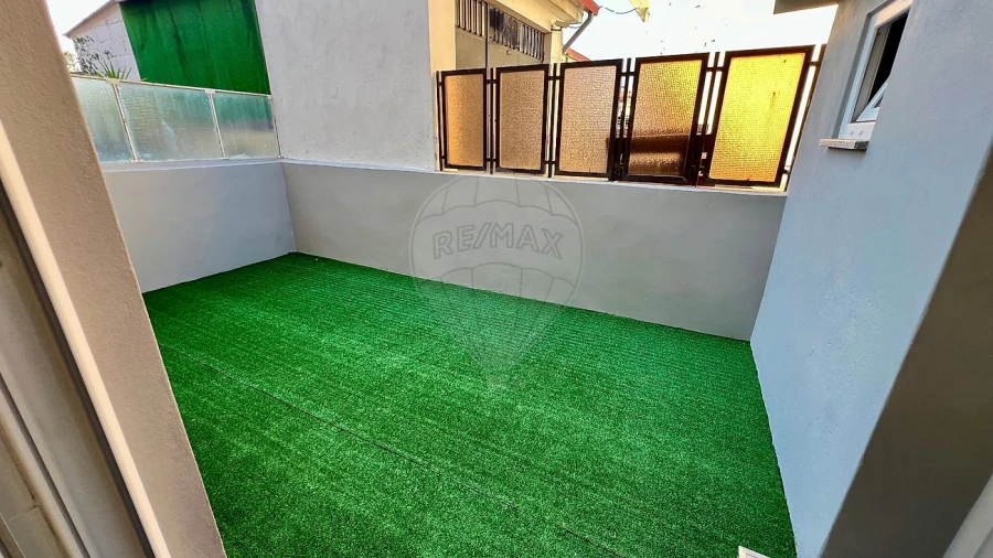 Apartamento T2 para Venda em Mafamude e Vilar do Paraíso Foto 12