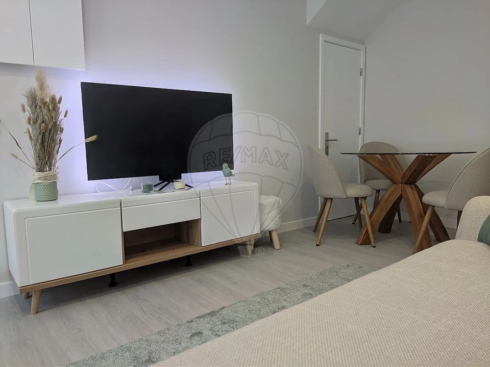 Apartamento T2 para Venda em Mafamude e Vilar do Paraíso Foto 3
