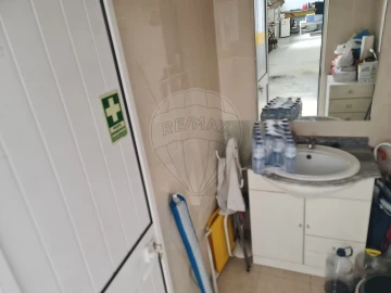 Armazém para Arrendamento em Póvoa de Santa Iria e Forte da Casa