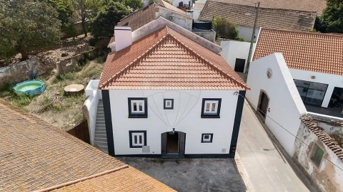 Moradia T2 para Venda em Abrigada e Cabanas de Torres
