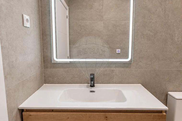 Moradia T2 para Venda em Abrigada e Cabanas de Torres Foto 17
