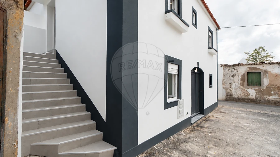 Moradia T2 para Venda em Abrigada e Cabanas de Torres