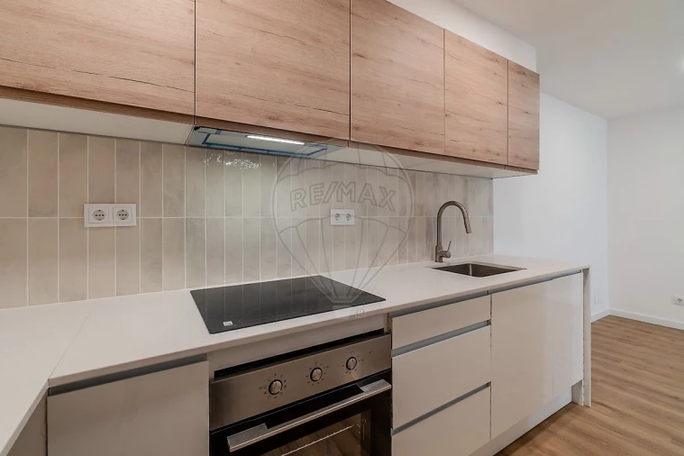 Moradia T2 para Venda em Abrigada e Cabanas de Torres Foto 3