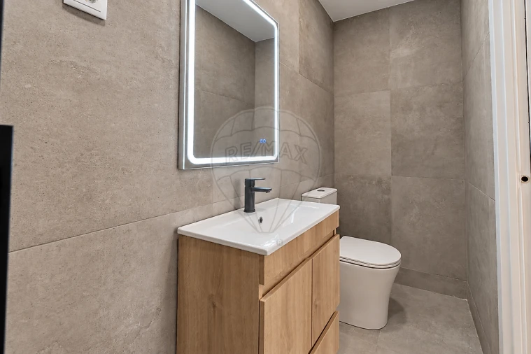 Moradia T2 para Venda em Abrigada e Cabanas de Torres Foto 17