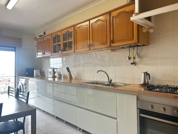 Apartamento T3 para Venda em Algueirão-Mem Martins
