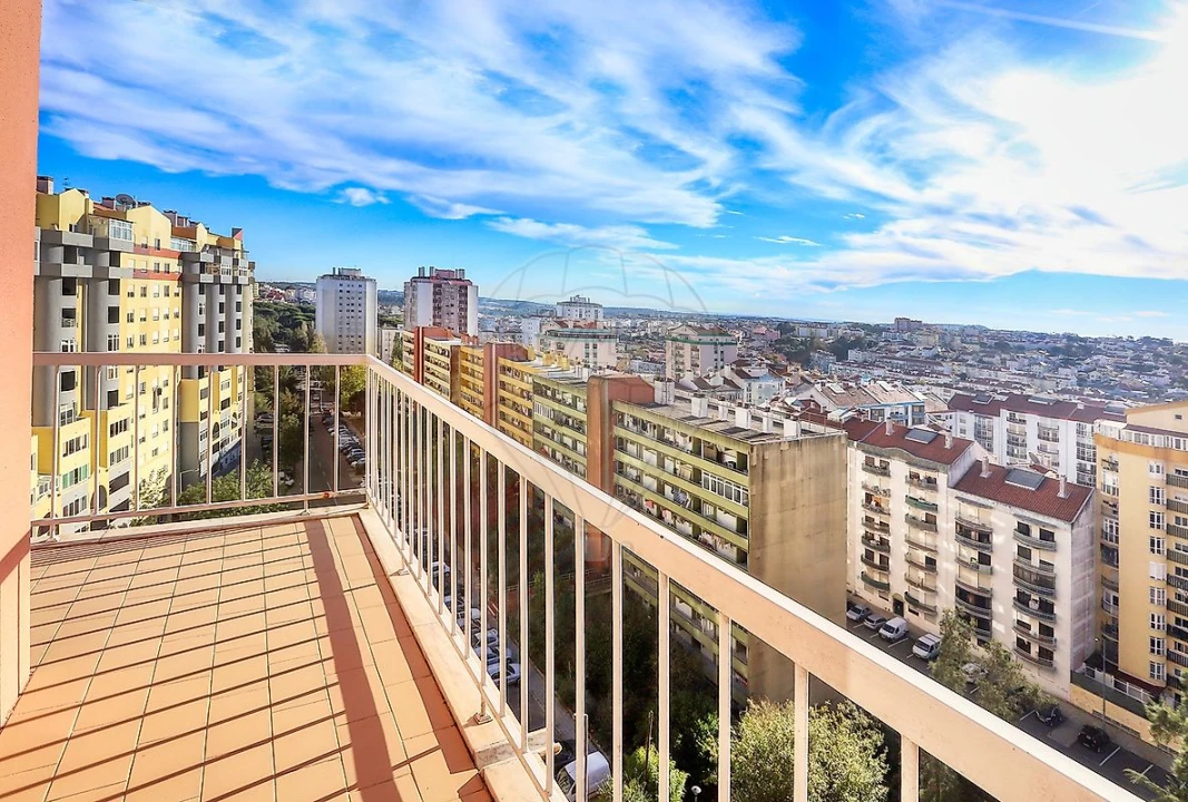 Apartamento T3 para Venda em Algueirão-Mem Martins Foto 9
