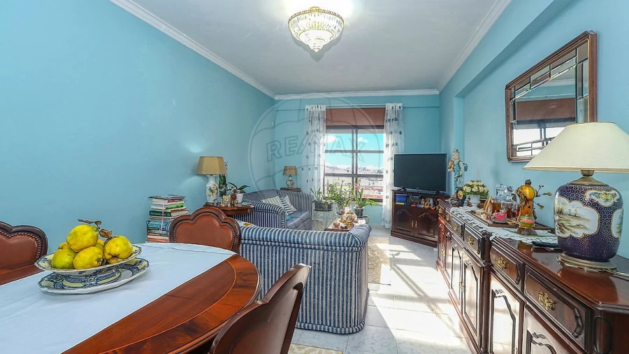 Apartamento T3 para Venda em Algueirão-Mem Martins