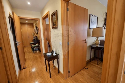 Apartamento T3 para Venda em Cidade da Maia