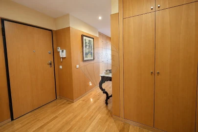 Apartamento T3 para Venda em Cidade da Maia