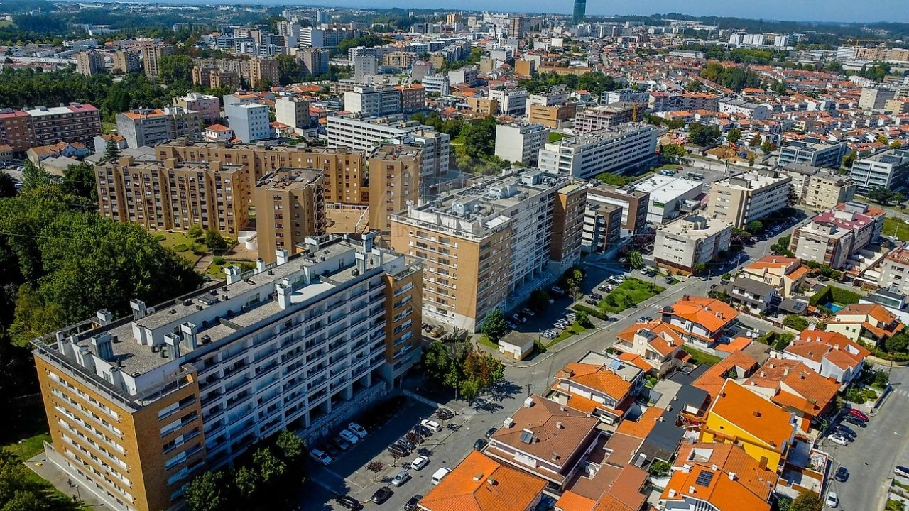 Apartamento T3 para Venda em Cidade da Maia Foto 44