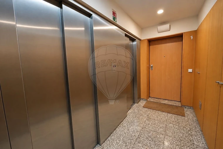 Apartamento T3 para Venda em Cidade da Maia Foto 40