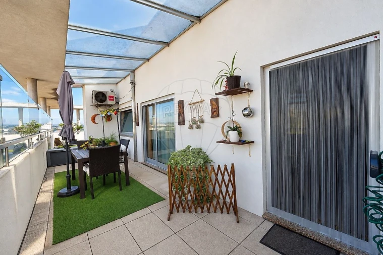 Apartamento T3 para Venda em Cidade da Maia Foto 11