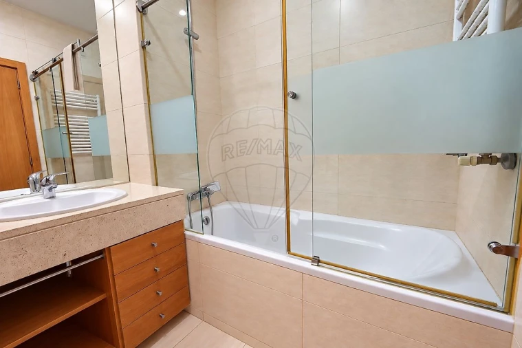 Apartamento T3 para Venda em Cidade da Maia Foto 21
