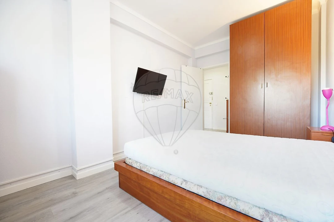 Apartamento T1 para Venda em Buarcos Foto 23