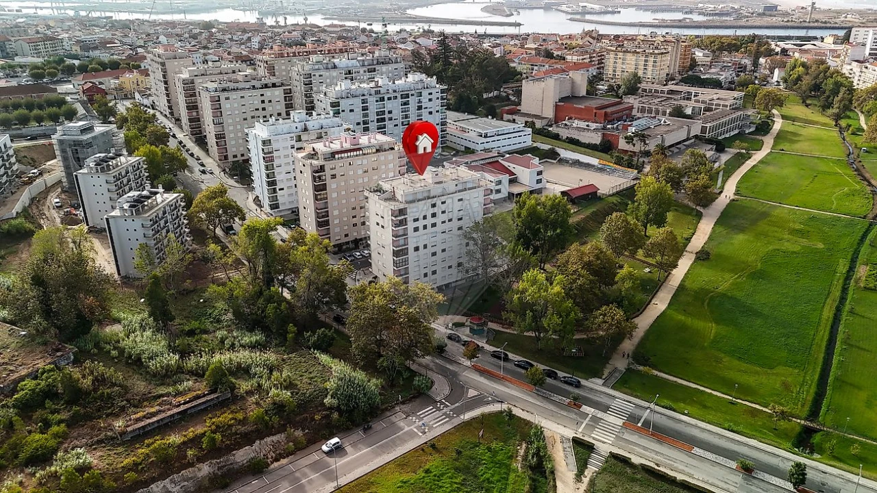 Apartamento T1 para Venda em Buarcos Foto 6
