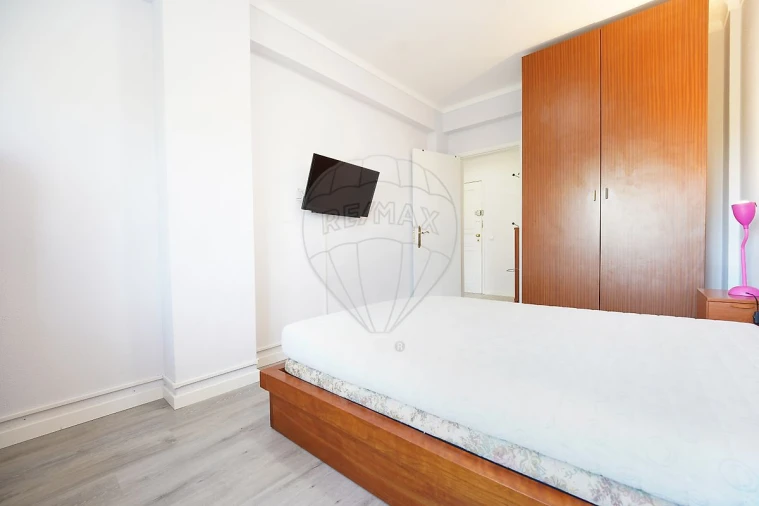 Apartamento T1 para Venda em Buarcos Foto 23