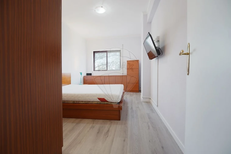 Apartamento T1 para Venda em Buarcos Foto 22