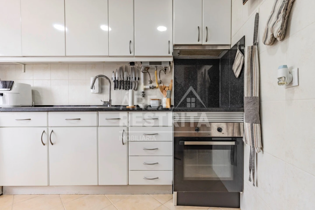 Apartamento T2 para Venda em Amora Foto 14