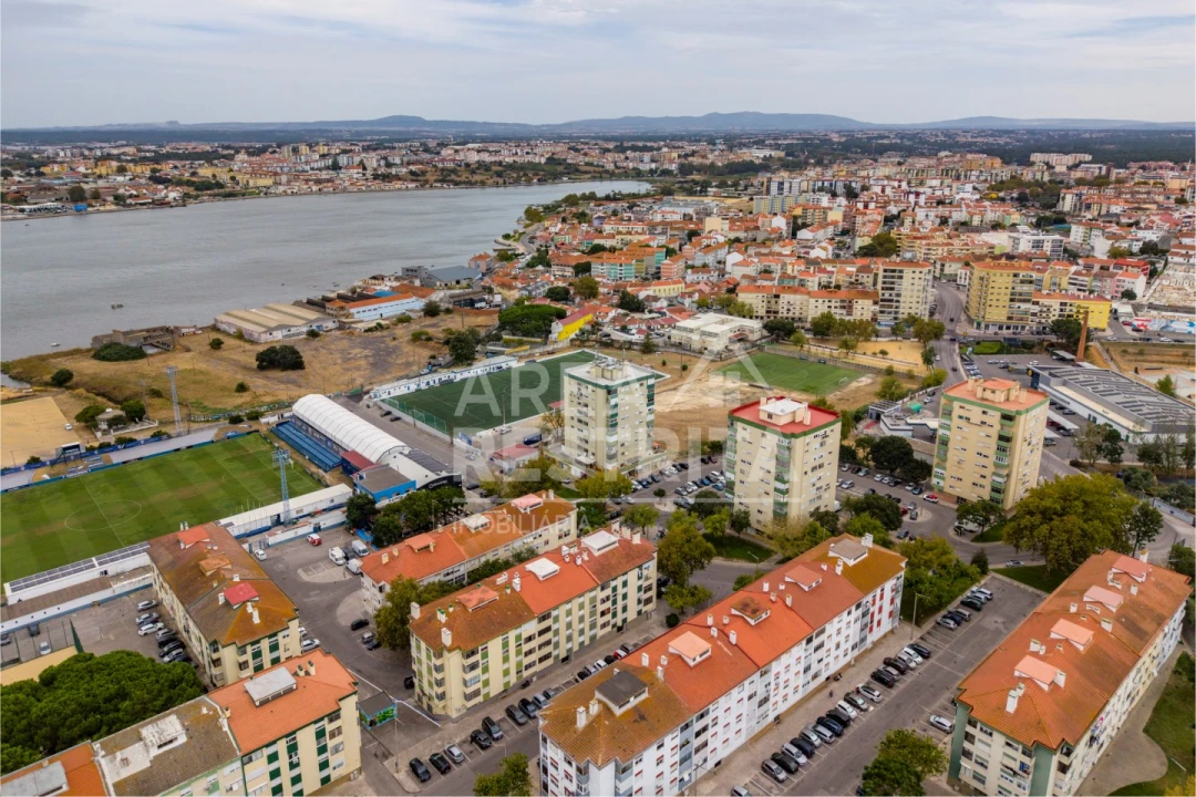 Apartamento T2 para Venda em Amora Foto 40