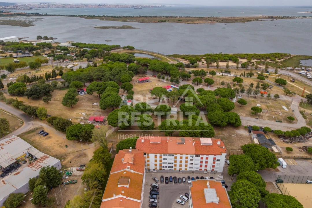 Apartamento T2 para Venda em Amora Foto 41
