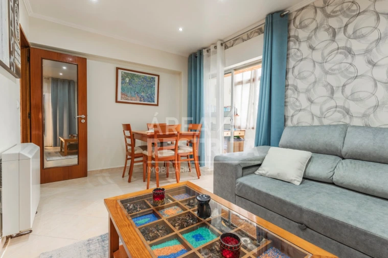 Apartamento T2 para Venda em Amora Foto 3