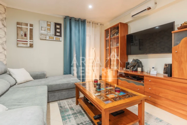 Apartamento T2 para Venda em Amora Foto 5