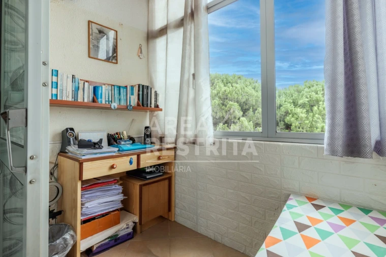 Apartamento T2 para Venda em Amora Foto 9