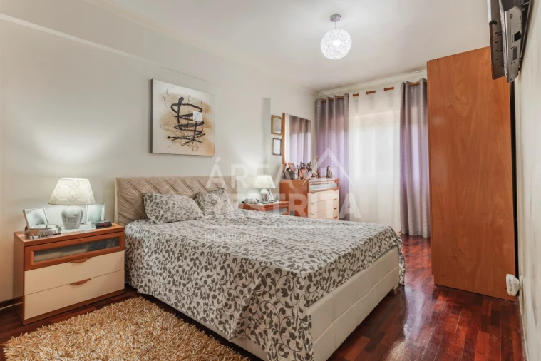Apartamento T2 para Venda em Amora Foto 23