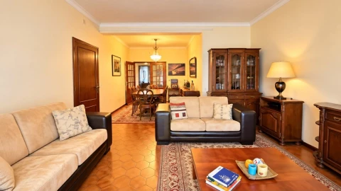 Apartamento T2 para Venda em Póvoa de Varzim, Beiriz e Argivai