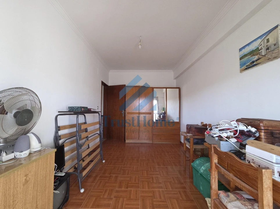 Apartamento T3 para Venda em Agualva e Mira-Sintra Foto 10