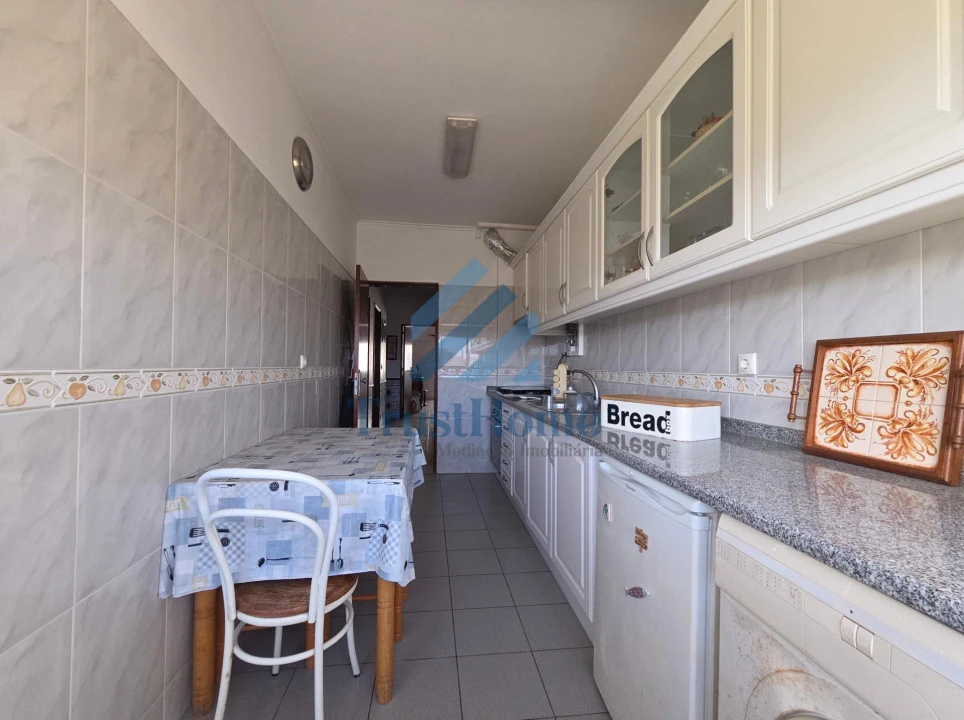 Apartamento T3 para Venda em Agualva e Mira-Sintra Foto 4