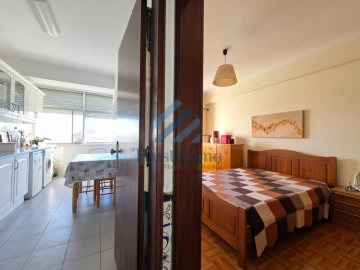 Apartamento T3 para Venda em Agualva e Mira-Sintra
