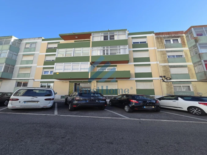Apartamento T3 para Venda em Agualva e Mira-Sintra Foto 23