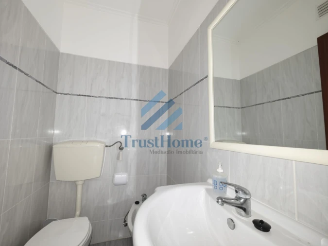 Apartamento T3 para Venda em Agualva e Mira-Sintra Foto 14